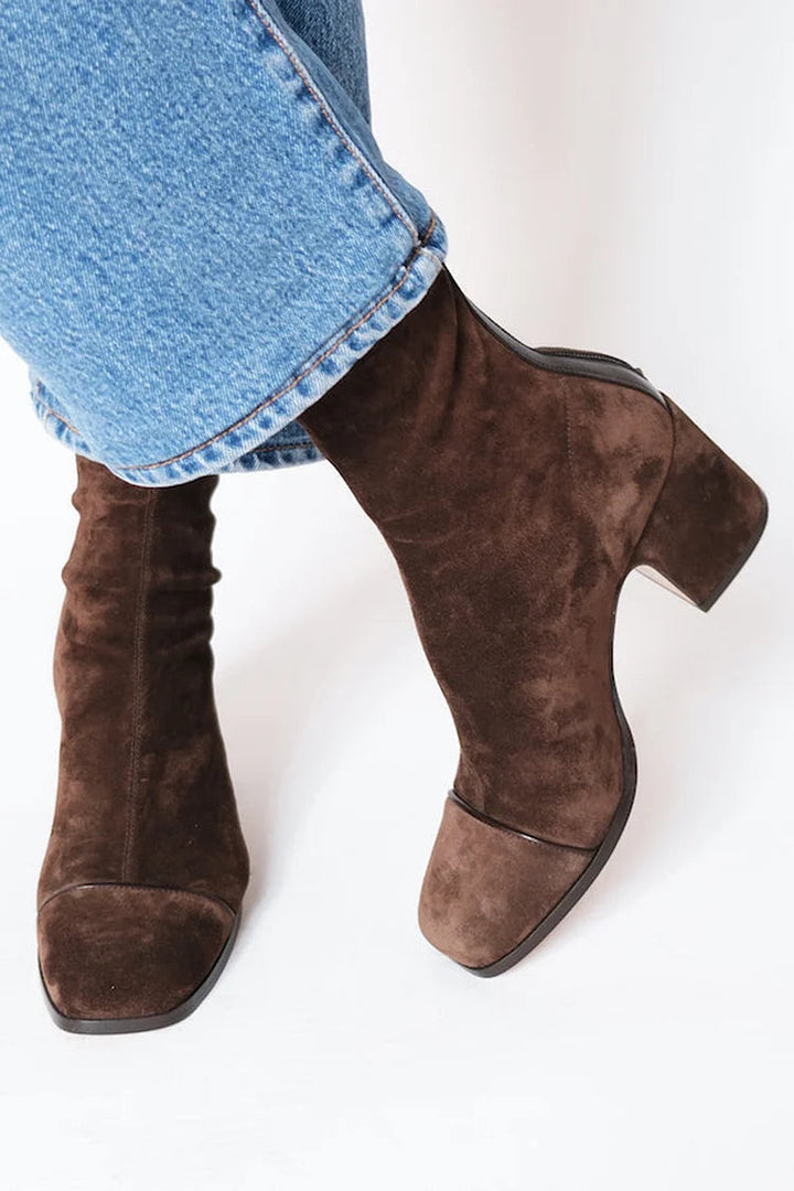 Beyonce Elegant Suede Boots