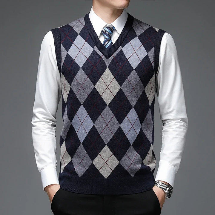 Evander Argyle Sweater Vest