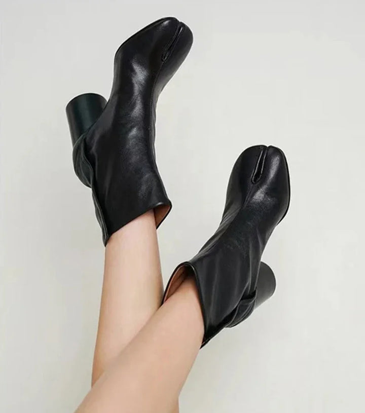 Obisdian Tabi Ankle Boots