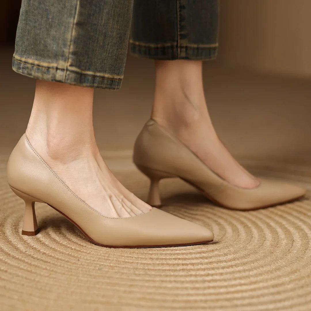 Frenchie Leather Pumps