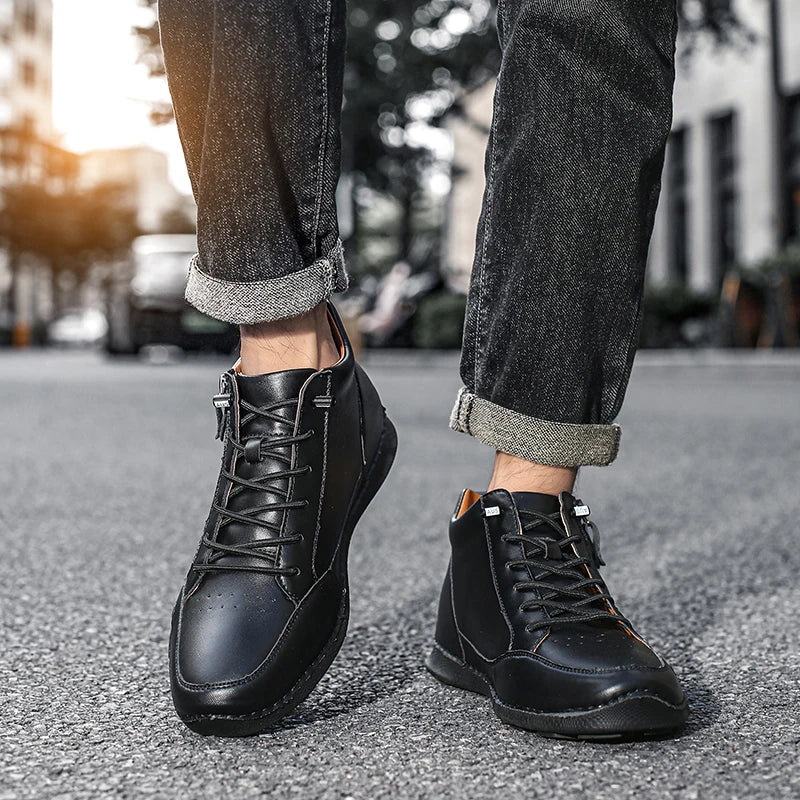 Navaroo Leather Sneakers