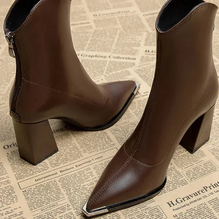 Vittoria Chelsea Leather Boot