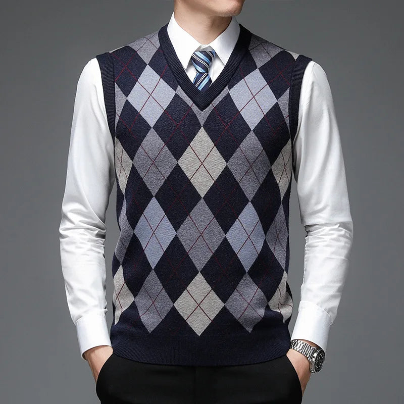 Evander Argyle Sweater Vest