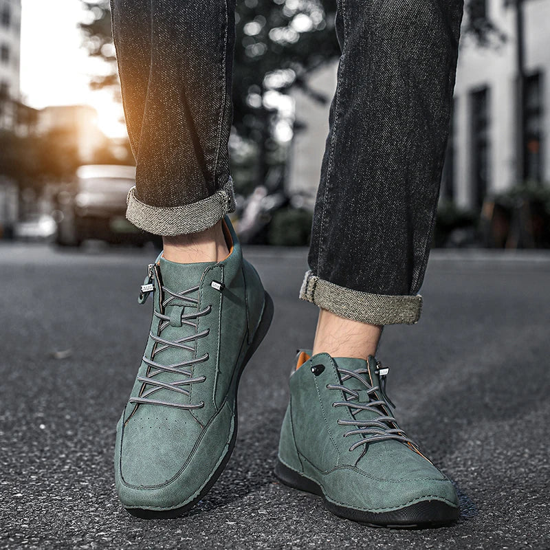 Navaroo Leather Sneakers