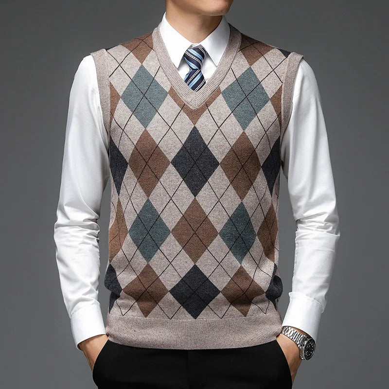 Evander Argyle Sweater Vest