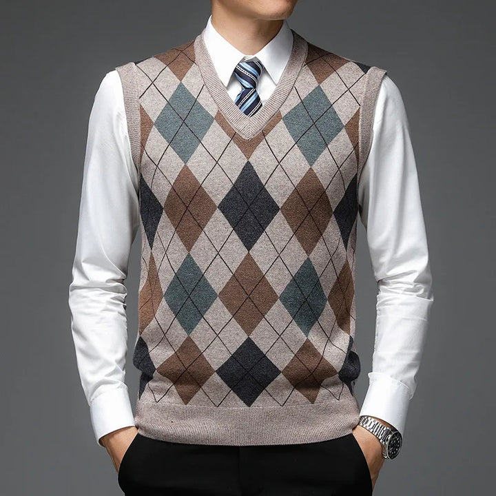 Evander Argyle Sweater Vest