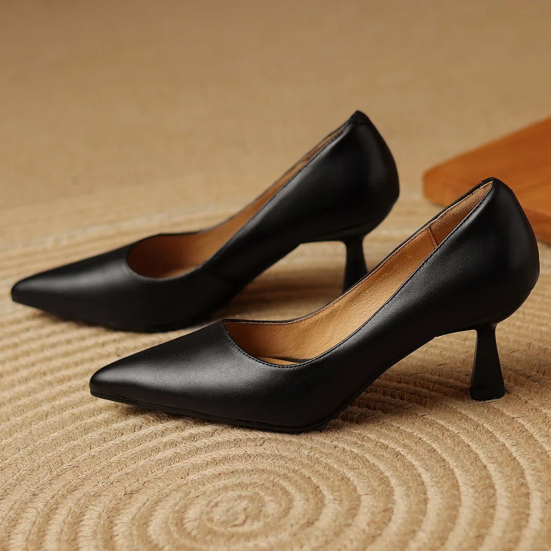 Frenchie Leather Pumps