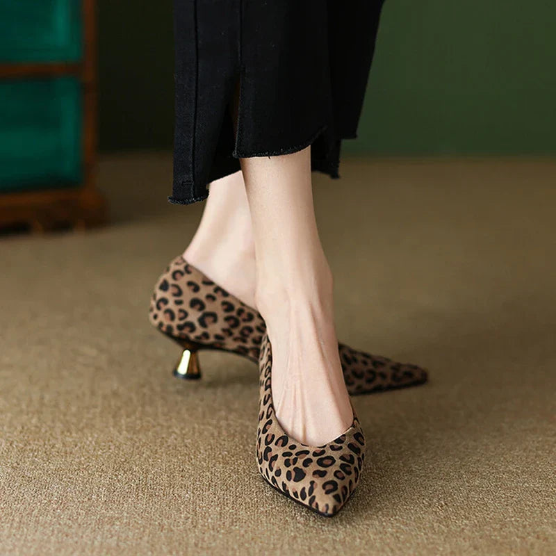 Spello Leather Pumps