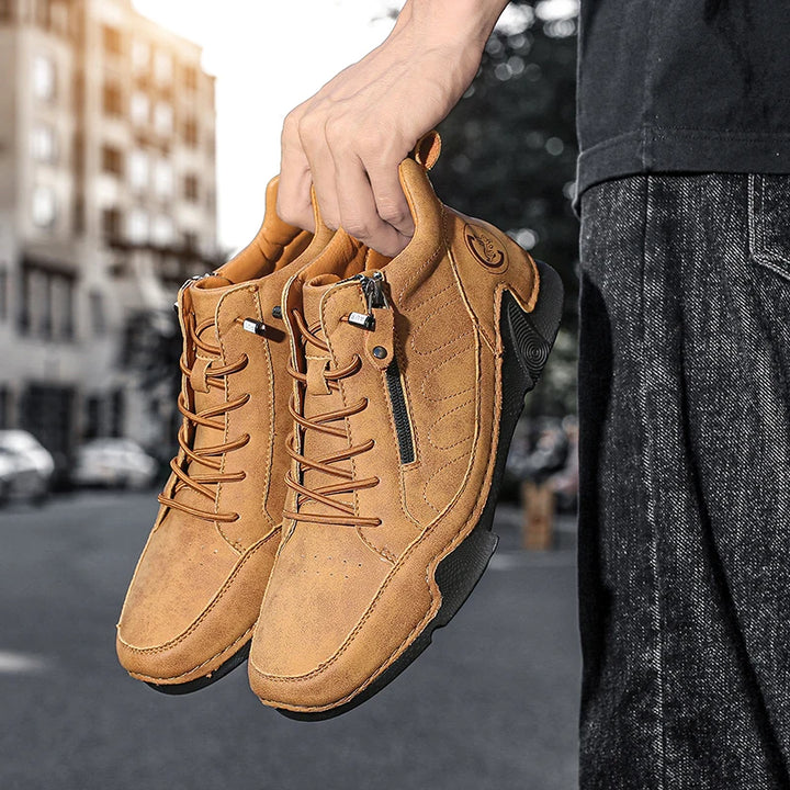 Navaroo Leather Sneakers