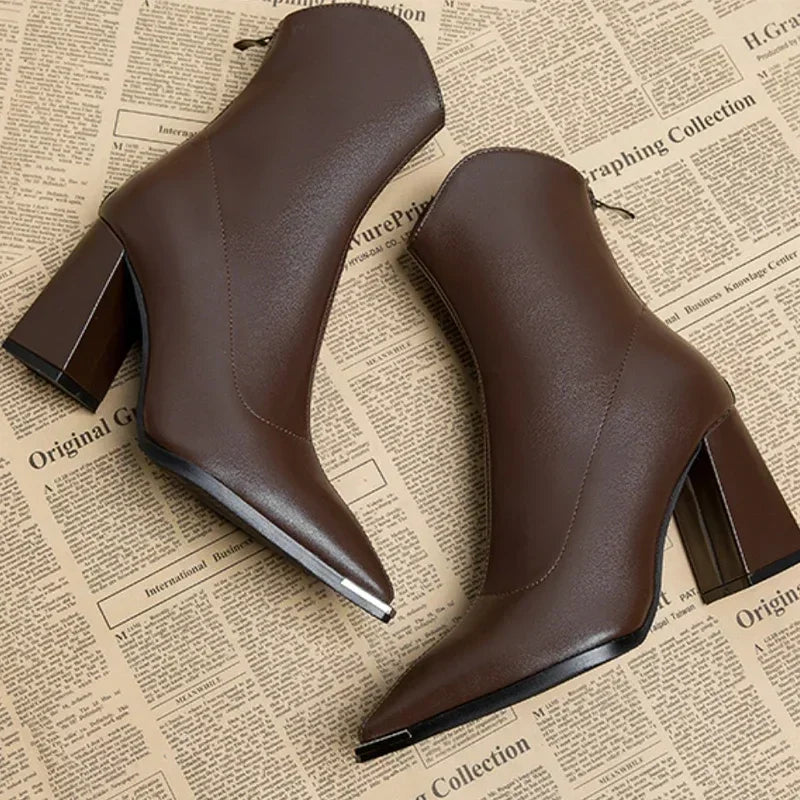 Vittoria Chelsea Leather Boot