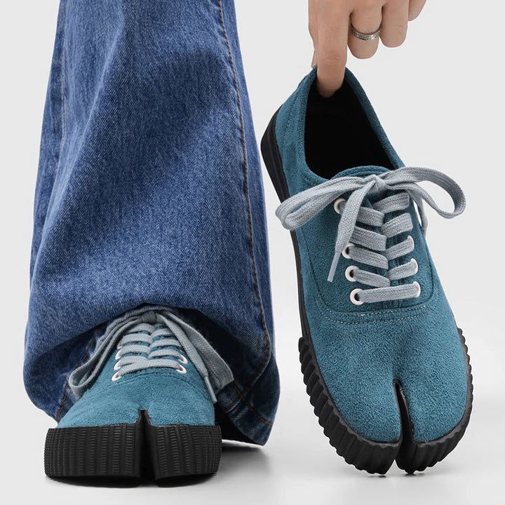 Elmor Canvas Tabi Sneakers