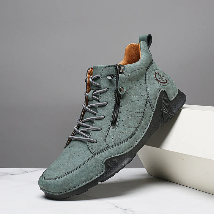 Navaroo Leather Sneakers