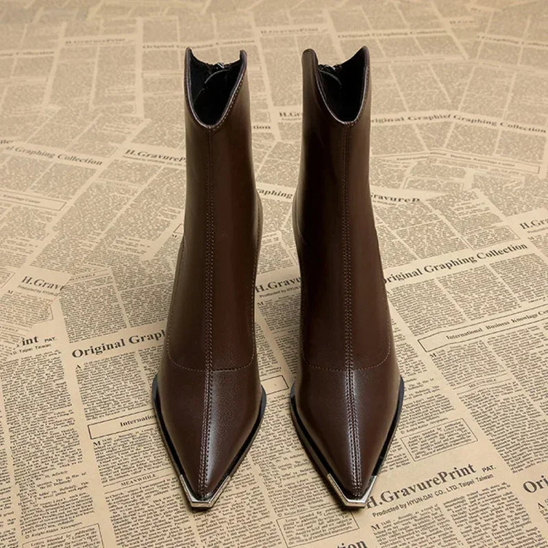 Vittoria Chelsea Leather Boot