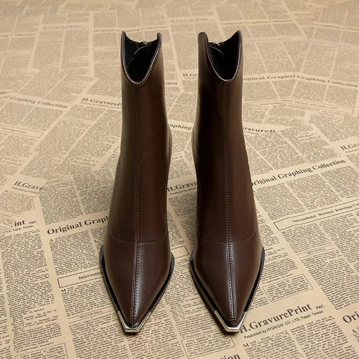 Vittoria Chelsea Leather Boot