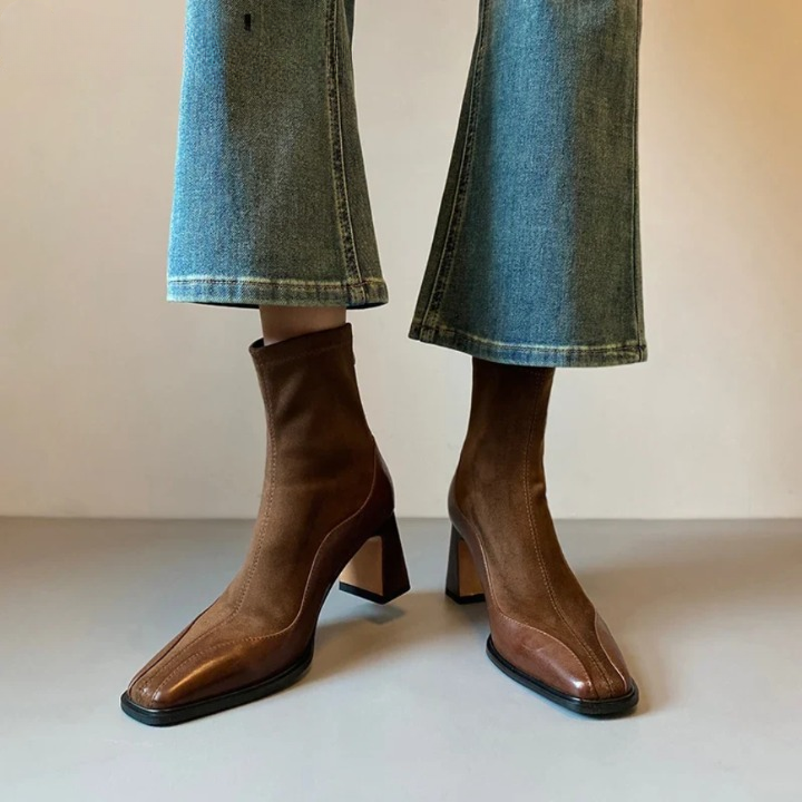 Paloma Square Toe Boots