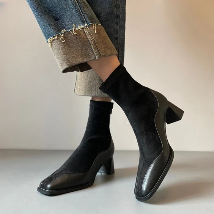 Paloma Square Toe Boots
